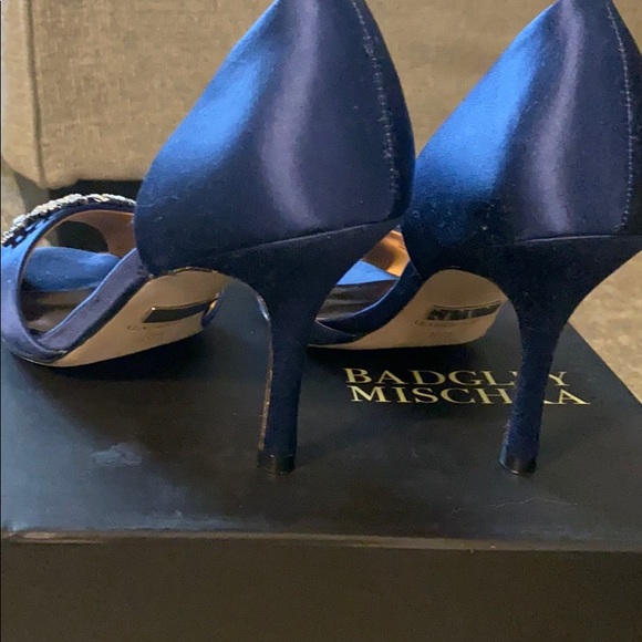 Badgley Mischka D’Orsay Satin Heels - Picture 3 of 6